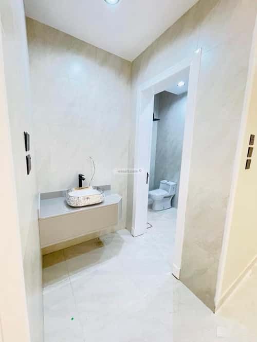 Floor 334 SQM with 8 Bedrooms Al-Wurud, Khamis Mushait