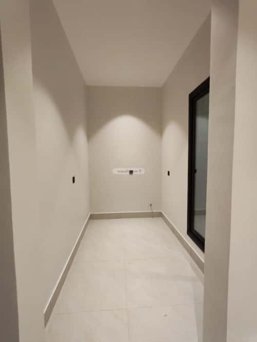 شقة ب 7 غرف العمارة، خميس مشيط