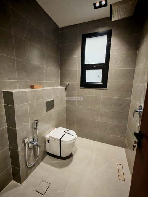 Floor 206 SQM with 6 bedrooms إشبيلية، شرق الرياض، الرياض
