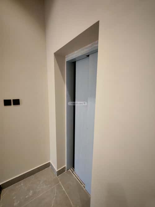 Floor 206 SQM with 6 Bedrooms Ishbiliyah, East Riyadh, Riyadh