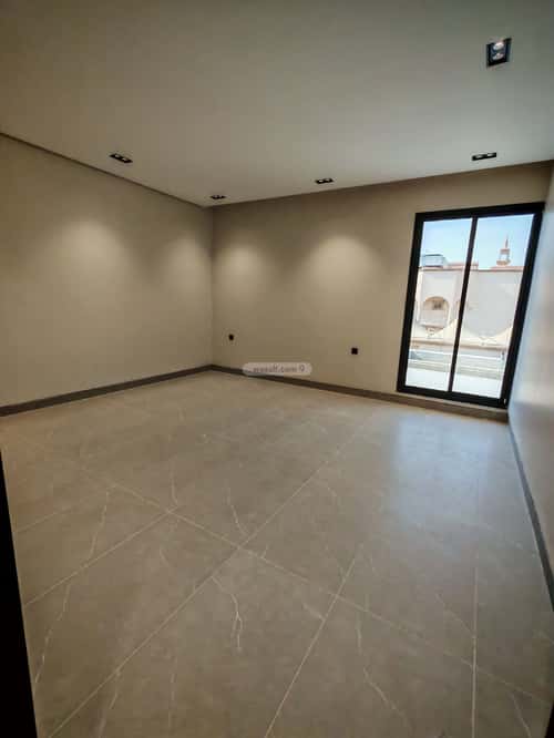 Floor 206 SQM with 6 Bedrooms Ishbiliyah, East Riyadh, Riyadh