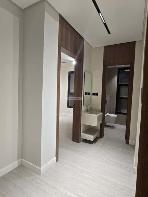 Apartment with 5 Bedrooms Al-Hazm, West Riyadh, Riyadh