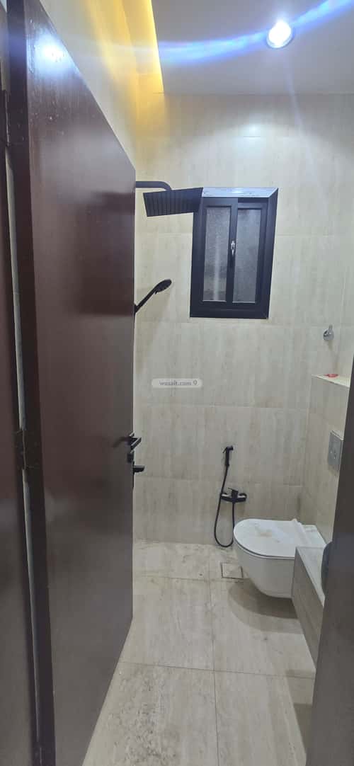 Apartment with 6 bedrooms الراقي، خميس مشيط