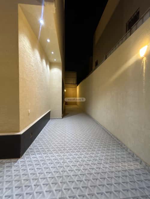 فيلا 210 متر مربع غربية على شارع 15م الخليج، شرق الرياض، الرياض