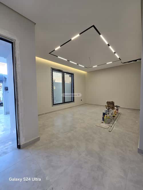 Villa 275 SQM with 3 Apartments Facing East Al Yaqoot, North Jeddah, Jeddah