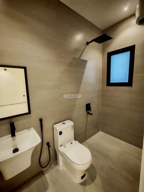 Floor 222.42 SQM with 6 Bedrooms Al-Janadriyah, East Riyadh, Riyadh