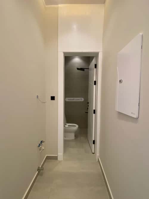 Floor 156 SQM with 4 Bedrooms Al-Janadriyah, East Riyadh, Riyadh