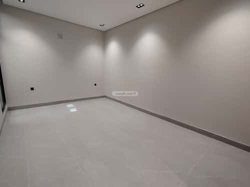 Floor 214 SQM with 4 bedrooms إشبيلية، شرق الرياض، الرياض