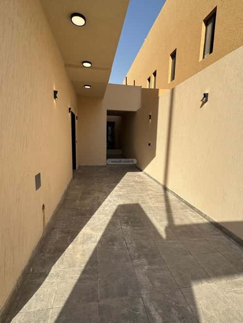 Floor 172 SQM with 3 bedrooms عكاظ، جنوب الرياض، الرياض