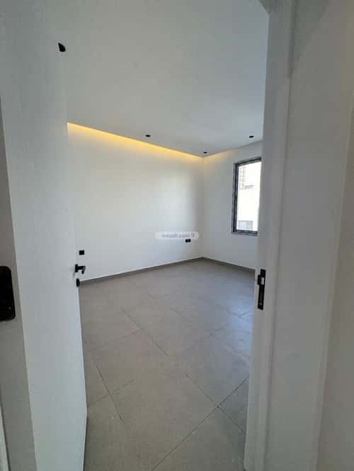 Floor 172 SQM with 3 bedrooms عكاظ، جنوب الرياض، الرياض