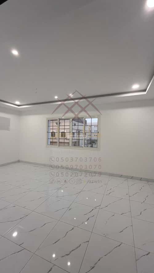 Apartment with 5 Bedrooms Al-Mohammadiyah 2, Jazan