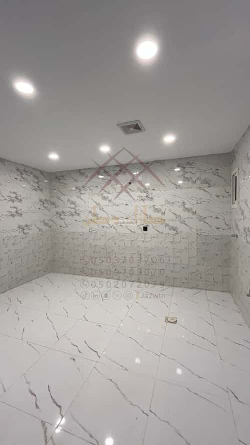 Apartment with 5 Bedrooms Al-Mohammadiyah 2, Jazan