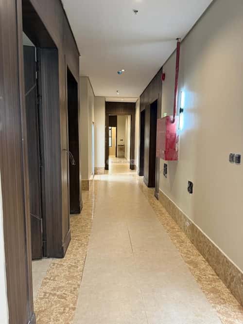 شقة ب 5 غرف Teebh, Aldammam