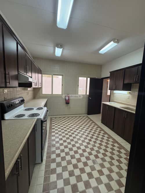 Villa 321 SQM Facing South on 7.5m Width Street Eastern Districts, Jubail Industrial City