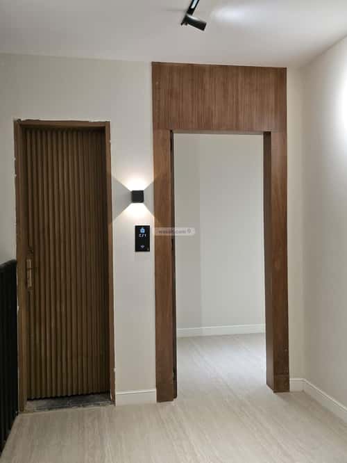 Apartment with 5 Bedrooms Al-Hazm, West Riyadh, Riyadh