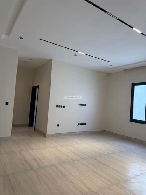 فيلا 250 متر مربع شمالية على شارع 10م الياقوت، شمال جدة، جدة