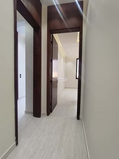 Floor 257 SQM with 5 bedrooms الروضة، جازان