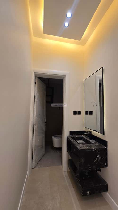 Floor 189 SQM with 8 bedrooms بدر، جنوب الرياض، الرياض