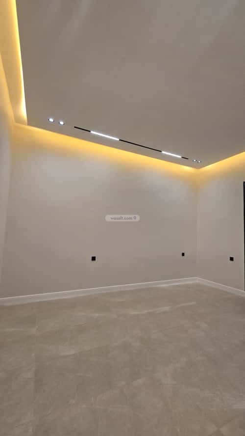 Floor 189 SQM with 8 bedrooms بدر، جنوب الرياض، الرياض