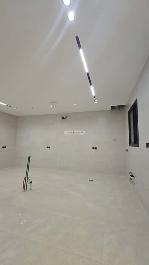 Floor 189 SQM with 8 bedrooms بدر، جنوب الرياض، الرياض