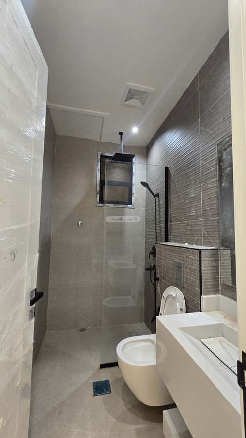 Floor 189 SQM with 8 Bedrooms Bader, South Riyadh, Riyadh