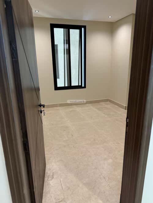 شقة ب 5 غرف طيبة، الدمام