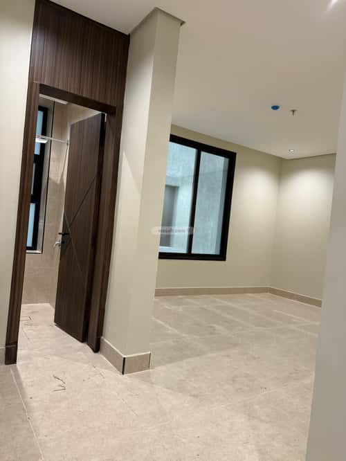 شقة ب 5 غرف Teebh, Aldammam