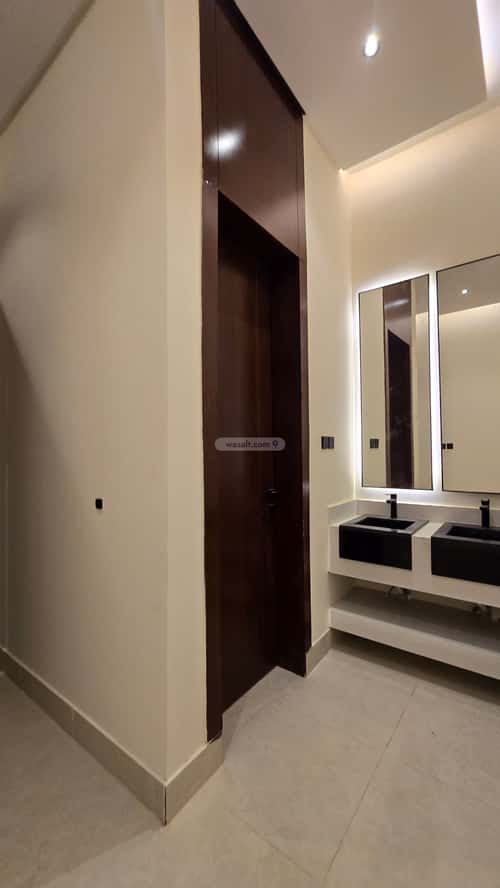 Floor 171 SQM with 7 bedrooms الحزم، غرب الرياض، الرياض