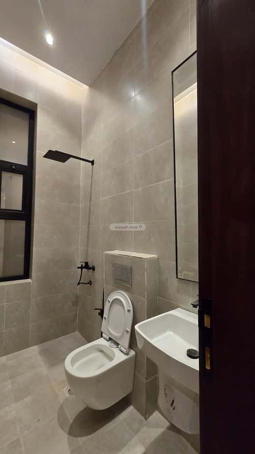 Floor 171 SQM with 7 Bedrooms Al-Hazm, West Riyadh, Riyadh