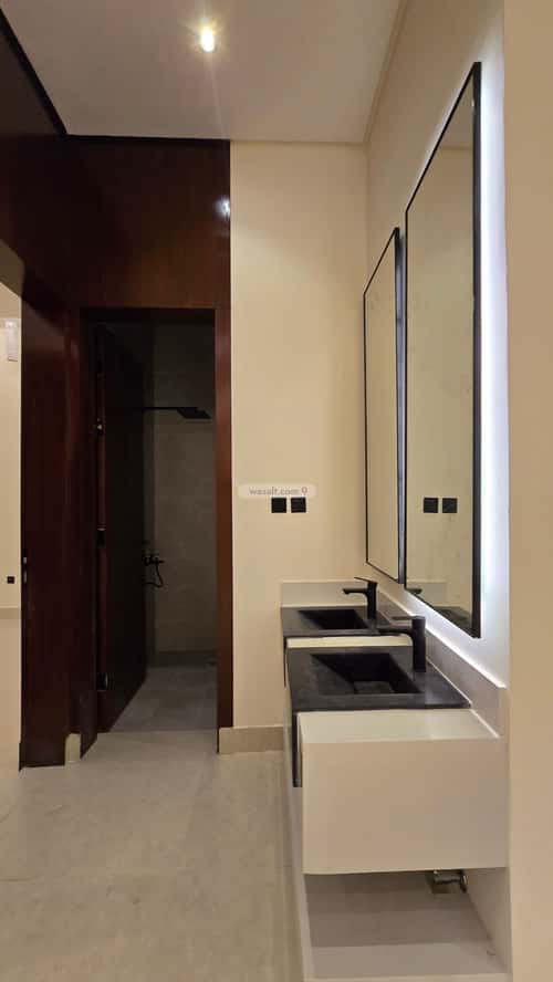 Floor 171 SQM with 7 bedrooms الحزم، غرب الرياض، الرياض