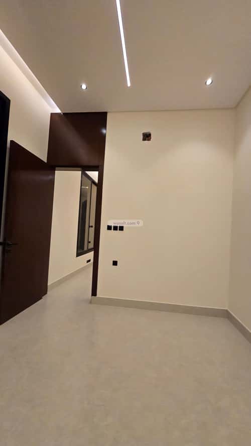 Floor 171 SQM with 7 bedrooms الحزم، غرب الرياض، الرياض