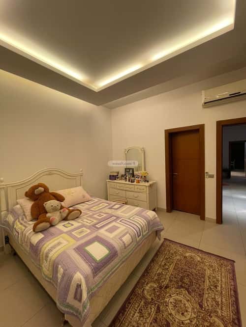 Villa 312 SQM Facing South with 8 Bedrooms As-Sahafa, North Riyadh, Riyadh