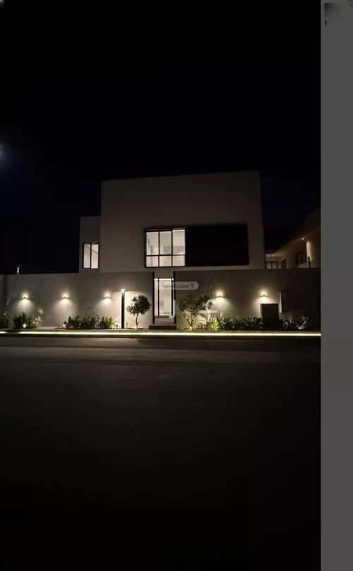 Villa 432 SQM facing North West on 18m width street البحر، الخبر