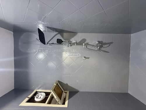 5 bedroom apartment in Dhahrat Laban