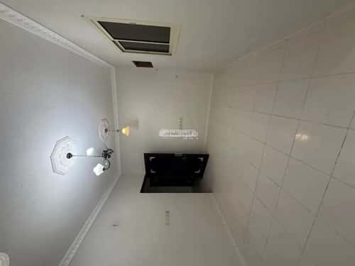 شقة ب 5 غرف ظهرة لبن، غرب الرياض، الرياض