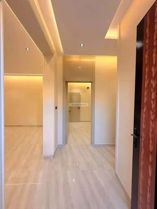 فيلا 200 متر مربع غربية على شارع 15م العريجاء الغربي، غرب الرياض، الرياض