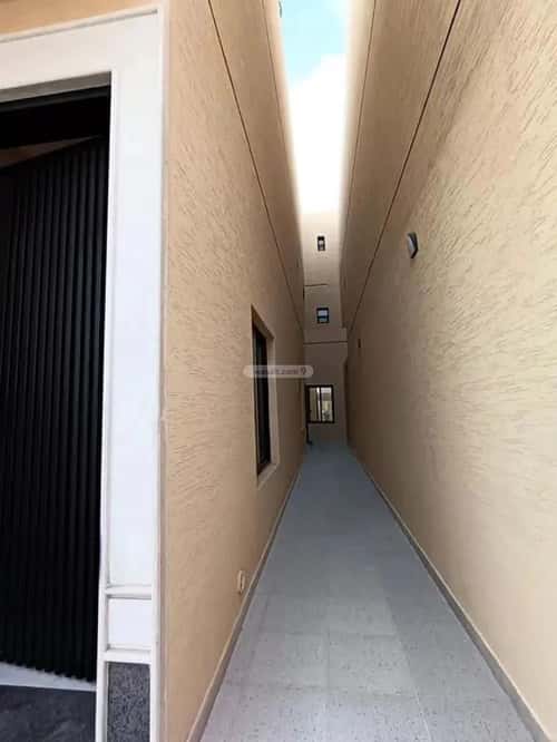 فيلا 300 متر مربع جنوبية على شارع 20م العوالي، غرب الرياض، الرياض