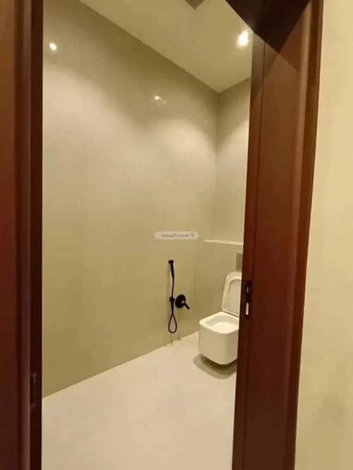 فيلا 7 غرف في العوالي