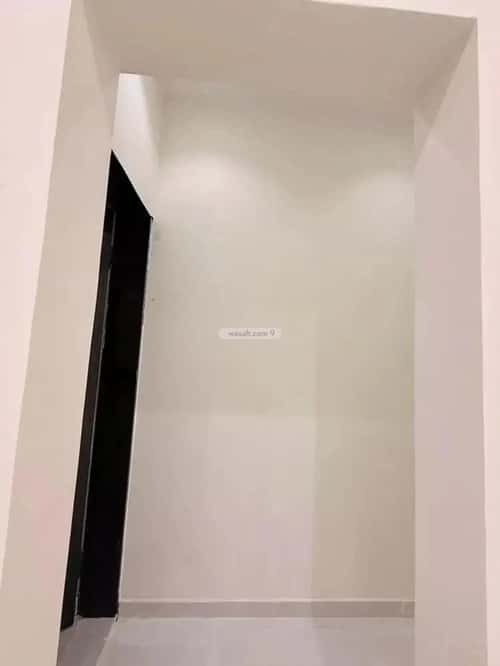 فيلا 6 غرف في العريجاء الغربي