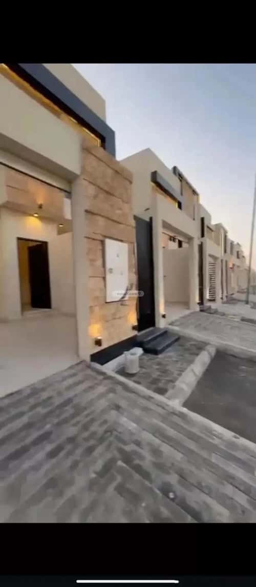 فيلا 245 متر مربع شمالية على شارع 20م عكاظ، جنوب الرياض، الرياض