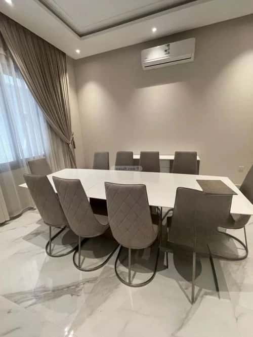 فيلا 7 غرف في العوالي