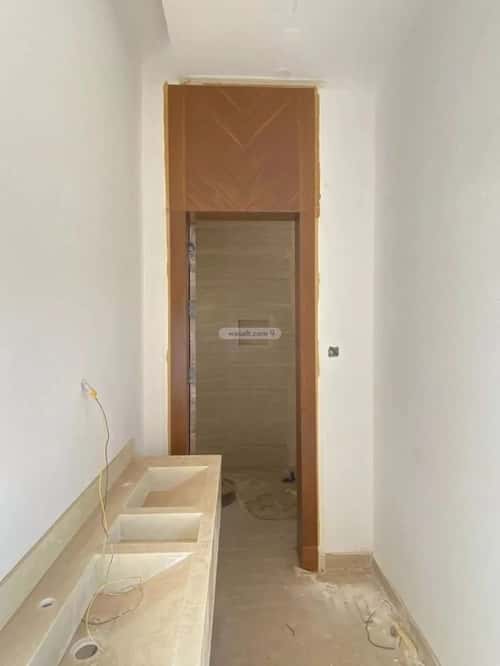 Floor 194 SQM with 5 bedrooms العوالي، غرب الرياض، الرياض