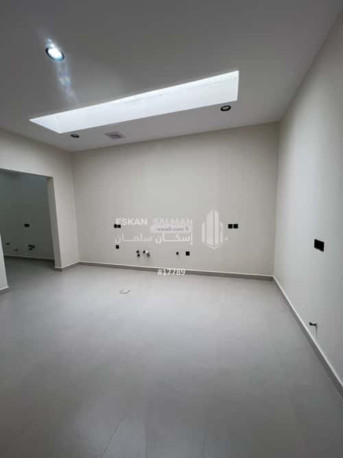 Floor 239 SQM with 6 Bedrooms Aljazirah, Bariduh