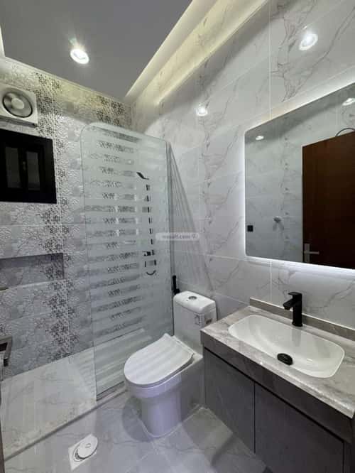 4 bedroom apartment in Umm Al Silm