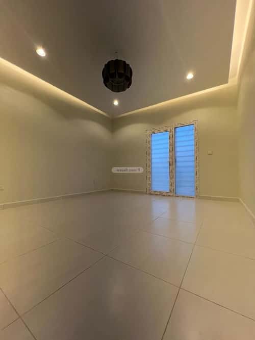 فيلا 307 متر مربع جنوبية على شارع 20م المنصورة، خميس مشيط