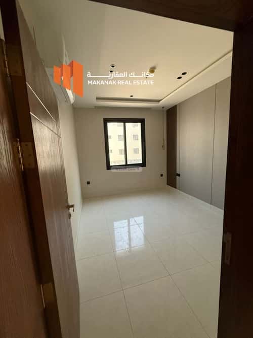 Apartment with 3 Bedrooms Al Hammraa, Khobar