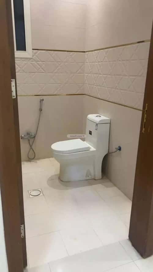 Apartment with 4 Bedrooms Al-Qairawan, North Riyadh, Riyadh