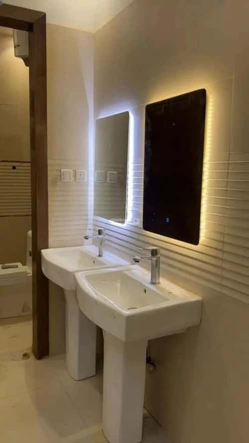 Apartment with 4 Bedrooms Al-Qairawan, North Riyadh, Riyadh