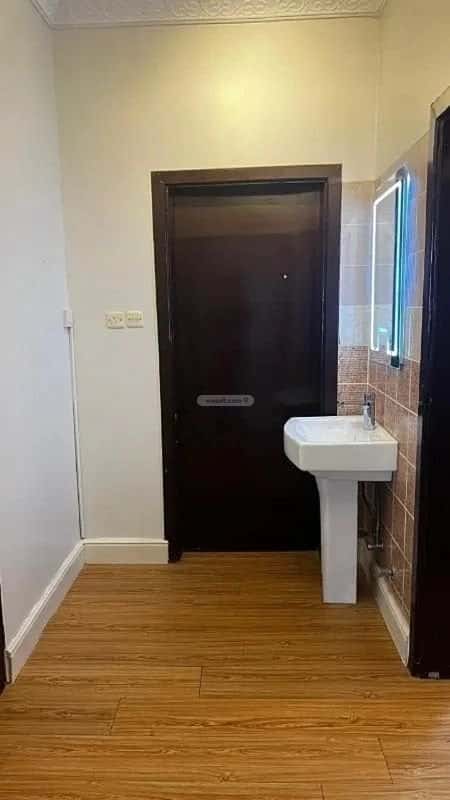 Apartment with 2 Bedrooms Al-Muanisiyah, East Riyadh, Riyadh