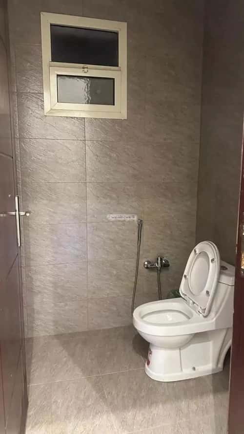 فيلا 345 متر مربع شرقية على شارع 15م الوادي، شمال الرياض، الرياض